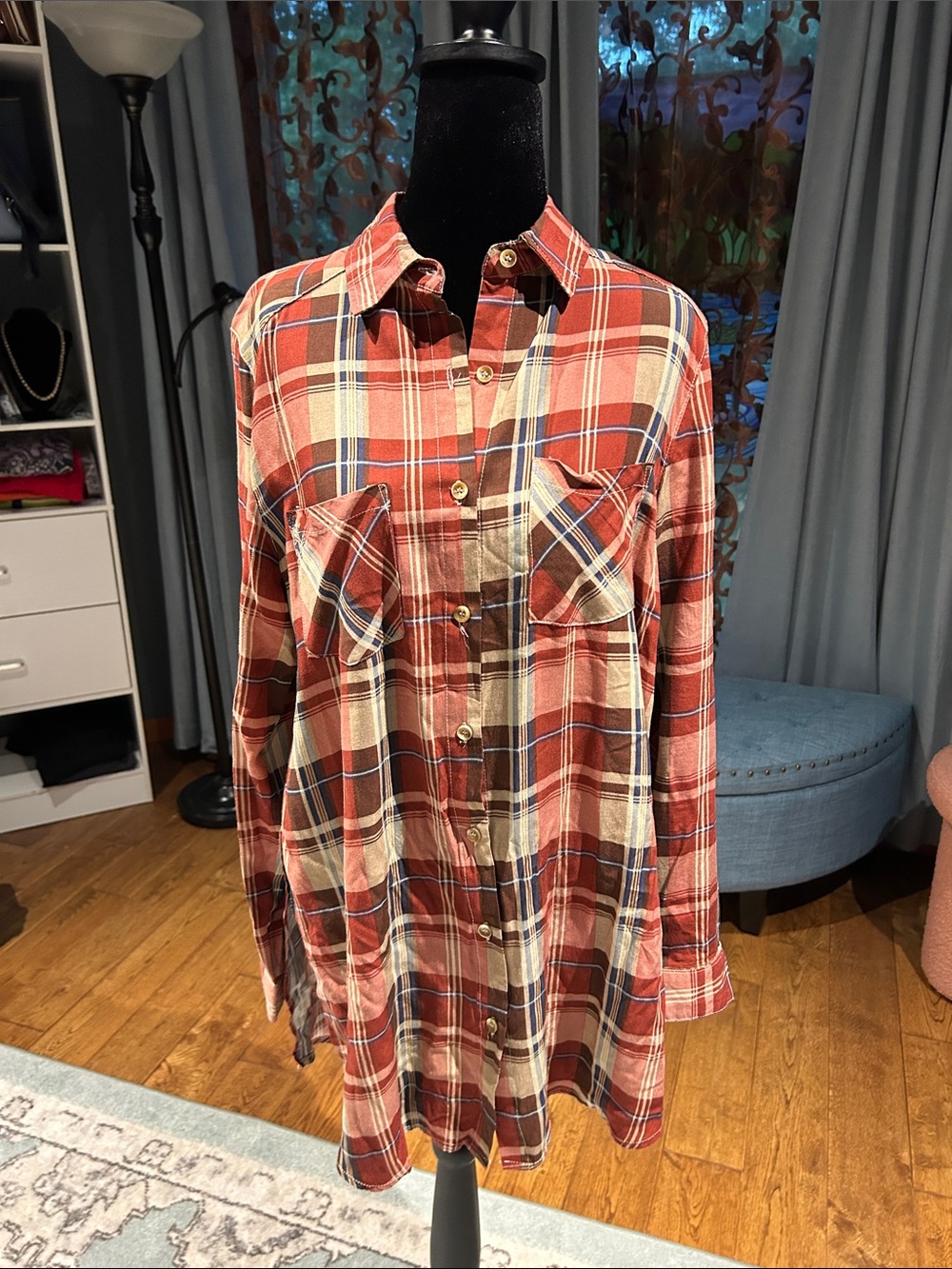 entro Red Cream and Blue Plaid Button-Down Shirt
